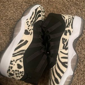 Jordan 11 leopard print
